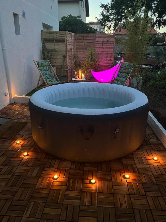 Superbe Appartement Avec Jacuzzi Avec Jardin Prive Lyon Exteriér fotografie